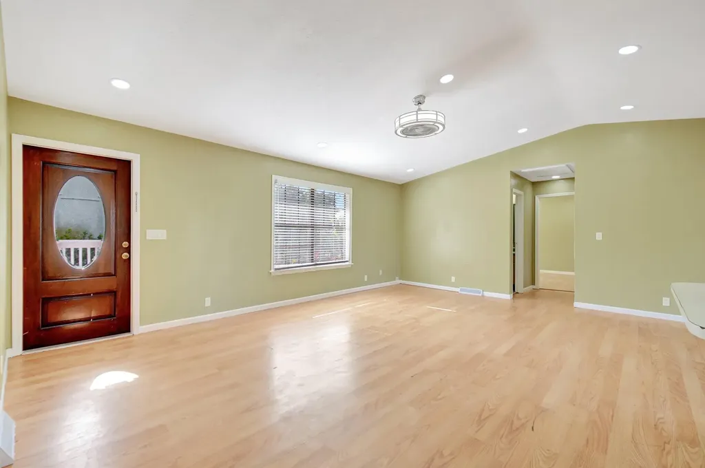 5067 Woodland Drive Delray Beach FL 33484