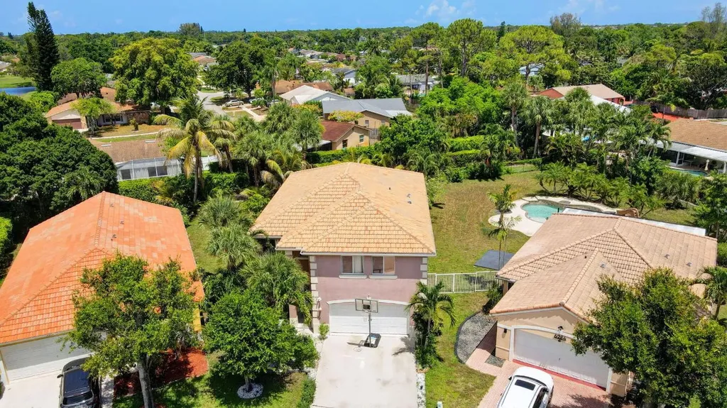 6280 Willoughby Circle Lake Worth FL 33463