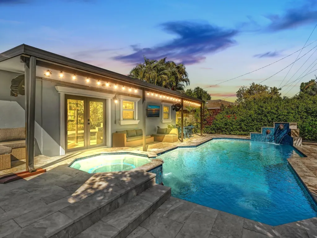 3416 Sherwood Boulevard Delray Beach FL 33445