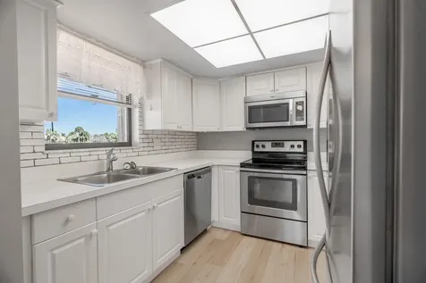 450 SW South River Drive Stuart FL 34997