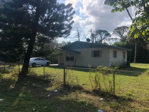 2003 N 44th Street Fort Pierce FL 34947