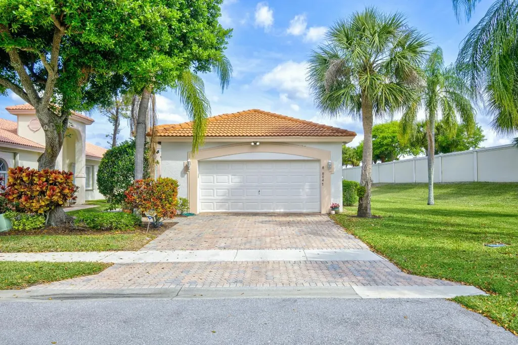 8047 Brindisi Lane Boynton Beach FL 33472
