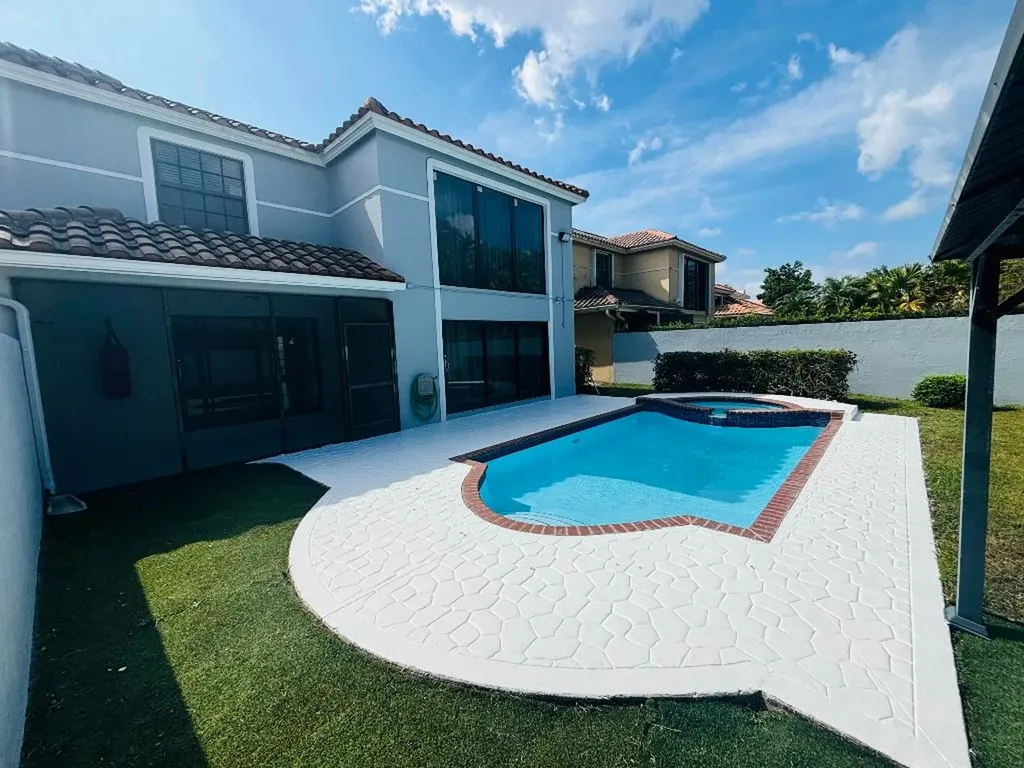 9016 Villa Portofino Circle Boca Raton FL 33496