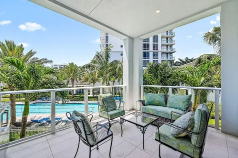 110 Water Club Court N North Palm Beach FL 33408