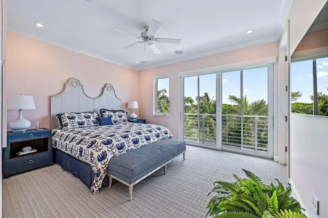 110 Water Club Court N North Palm Beach FL 33408