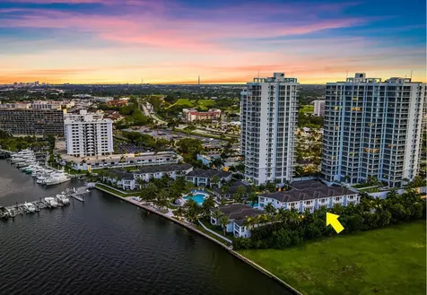 110 Water Club Court N North Palm Beach FL 33408