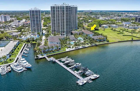 110 Water Club Court N North Palm Beach FL 33408