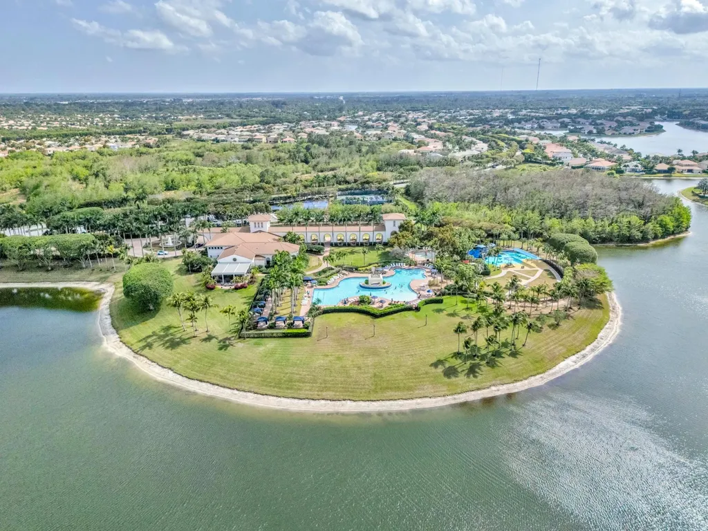 9895 Shepard Place Wellington FL 33414