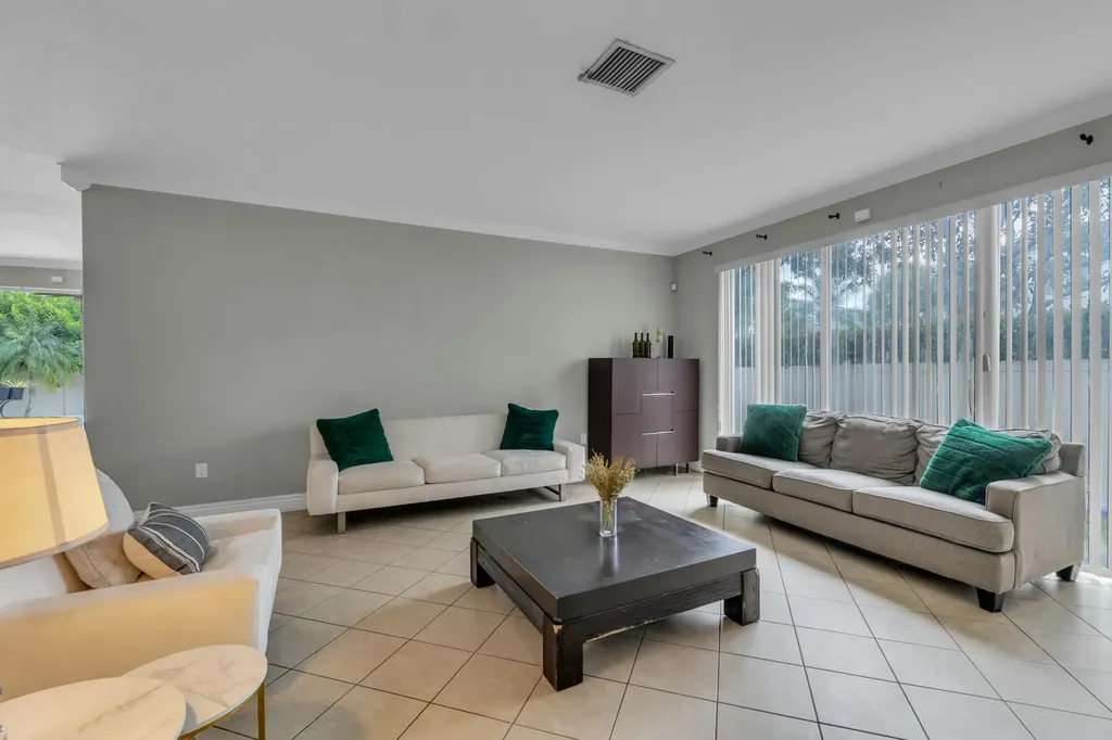 9895 Shepard Place Wellington FL 33414