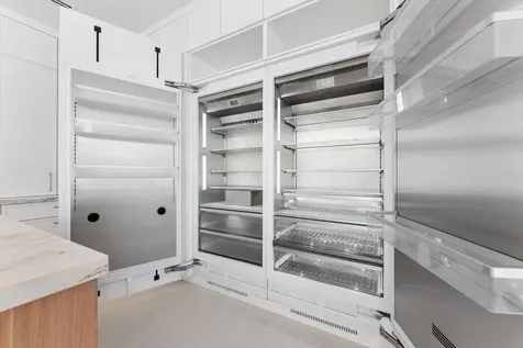 880 NE 3rd Avenue Boca Raton FL 33432