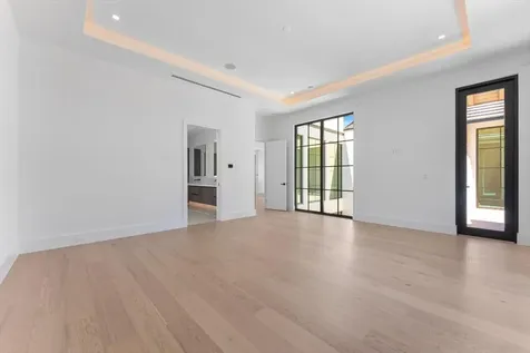 880 NE 3rd Avenue Boca Raton FL 33432