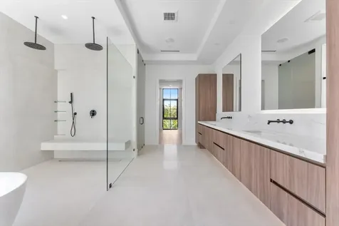 880 NE 3rd Avenue Boca Raton FL 33432