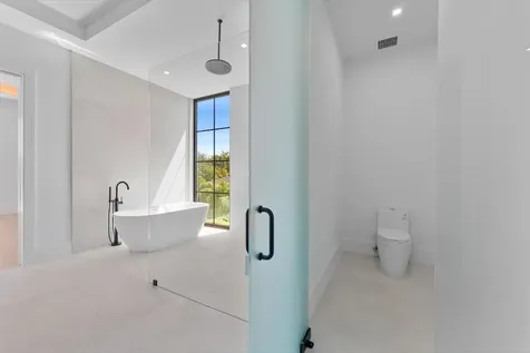 880 NE 3rd Avenue Boca Raton FL 33432