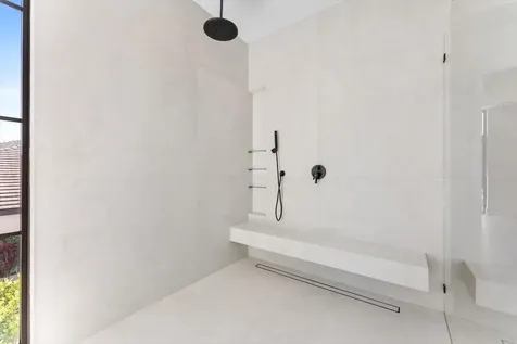 880 NE 3rd Avenue Boca Raton FL 33432