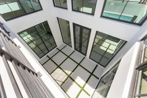 880 NE 3rd Avenue Boca Raton FL 33432