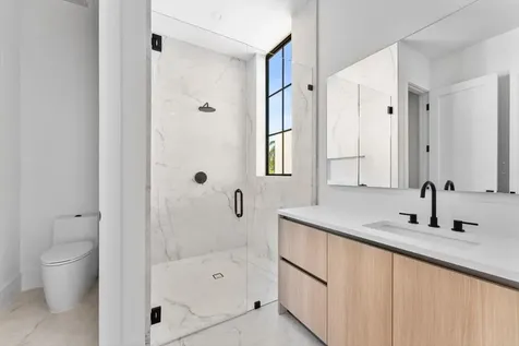 880 NE 3rd Avenue Boca Raton FL 33432