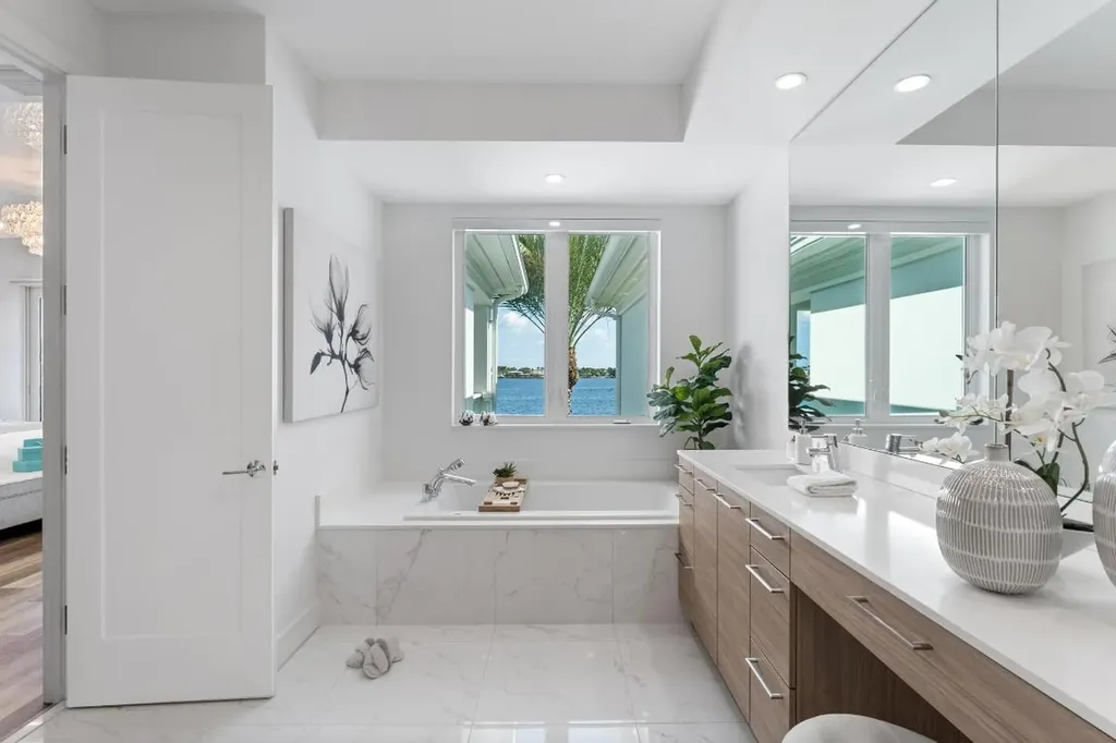 100 Water Club Court N North Palm Beach FL 33408