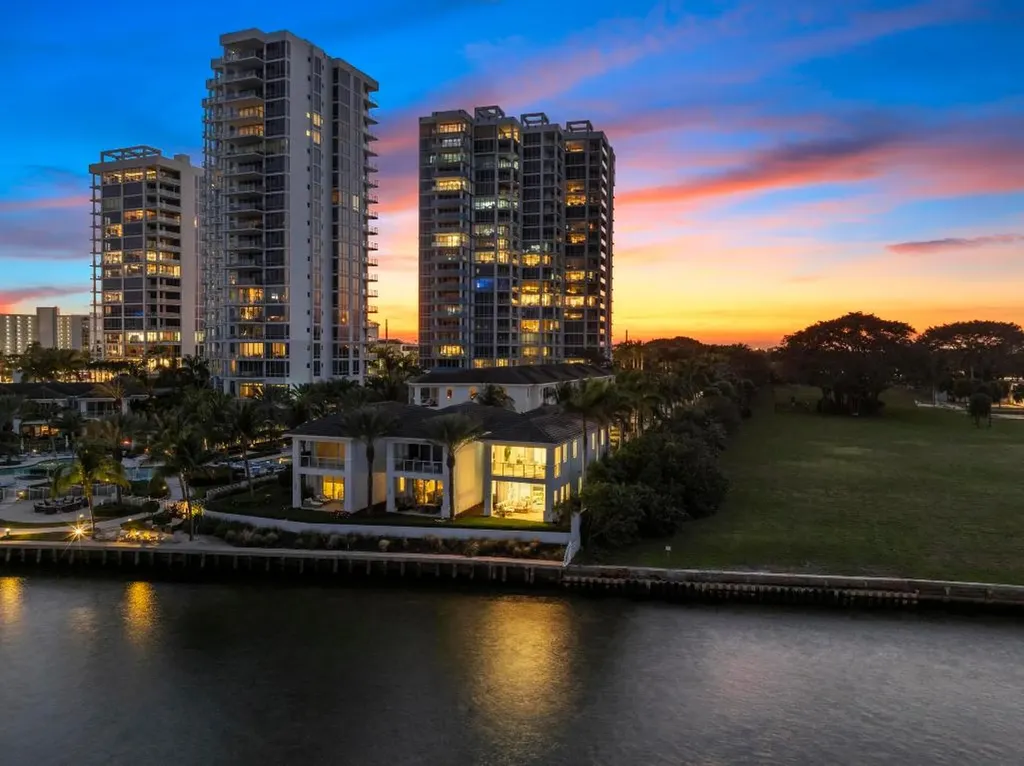 100 Water Club Court N North Palm Beach FL 33408