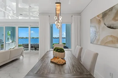 100 Water Club Court N North Palm Beach FL 33408