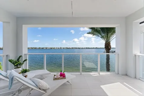 100 Water Club Court N North Palm Beach FL 33408