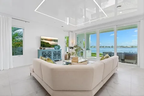 100 Water Club Court N North Palm Beach FL 33408
