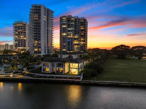 100 Water Club Court N North Palm Beach FL 33408