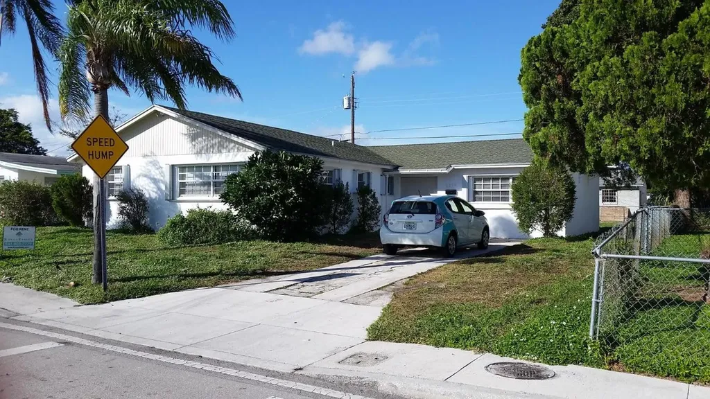 1230 W 23rd Street Riviera Beach FL 33404
