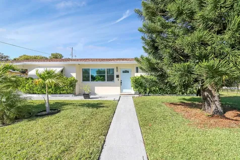 230 W 19th Street Riviera Beach FL 33404