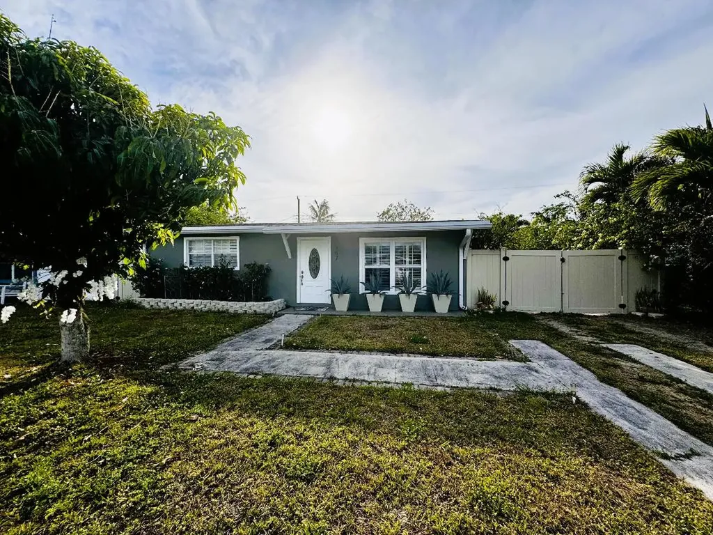 757 Orchid Drive Royal Palm Beach FL 33411