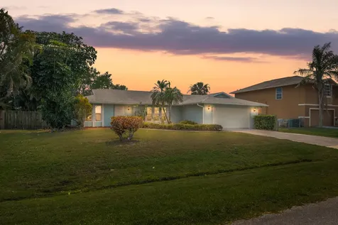 858 SE Cavern Avenue Port St Lucie FL 34983