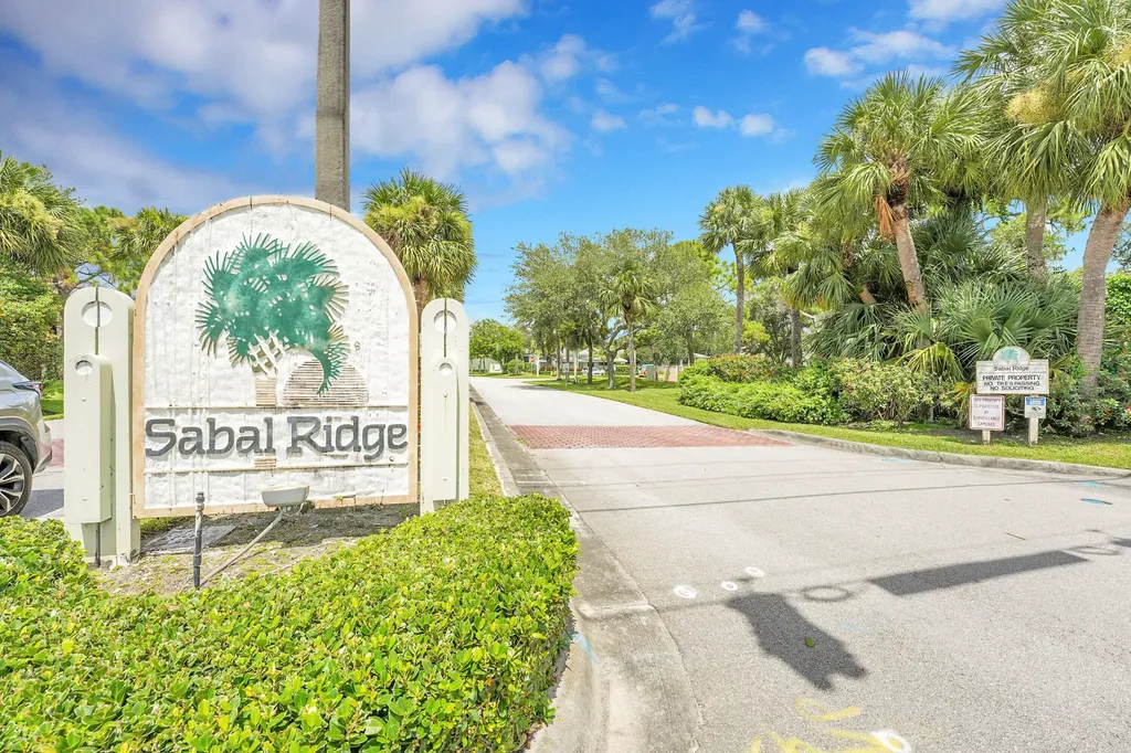 2301 Sabal Ridge Court Palm Beach Gardens FL 33418