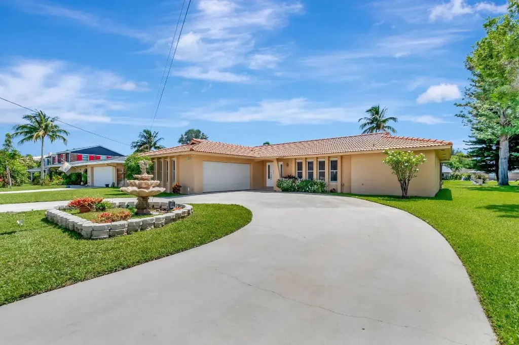 1746 W Terrace Drive Lake Worth Beach FL 33460