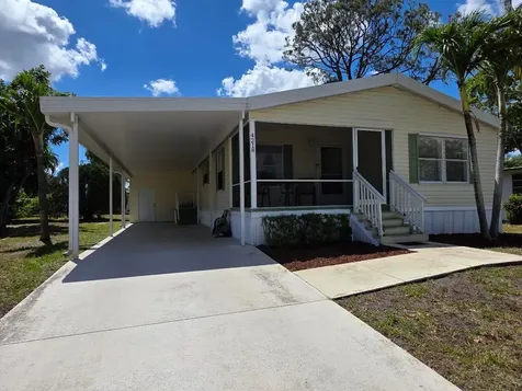 4218 6th Court Lantana FL 33462