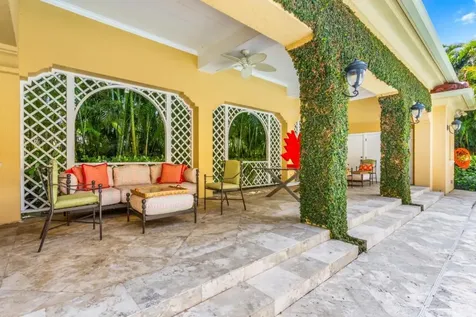 226 Via Las Brisas Palm Beach FL 33480