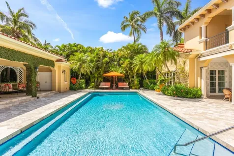 226 Via Las Brisas Palm Beach FL 33480