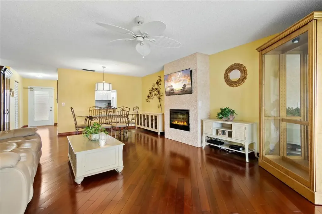 603 Laconia Circle Lake Worth FL 33467