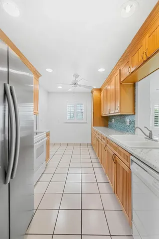 2198 SW 12th Avenue Boynton Beach FL 33426