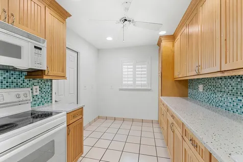 2198 SW 12th Avenue Boynton Beach FL 33426