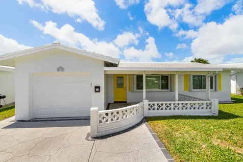 2198 SW 12th Avenue Boynton Beach FL 33426