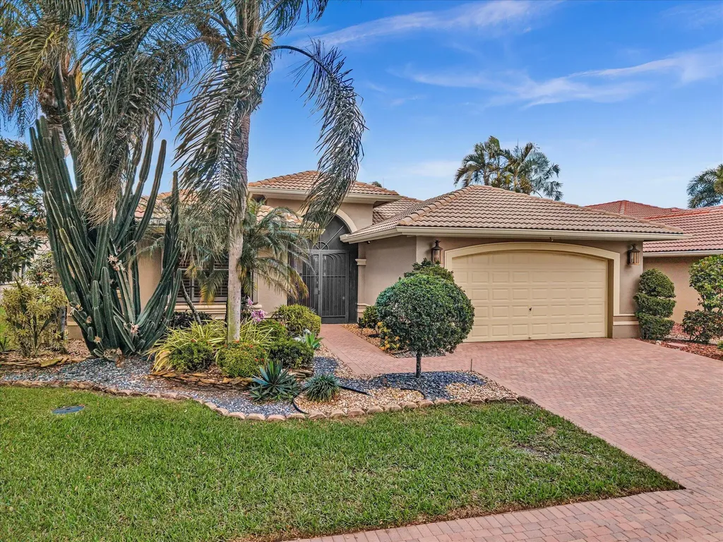 7908 Via Grande Boynton Beach FL 33437