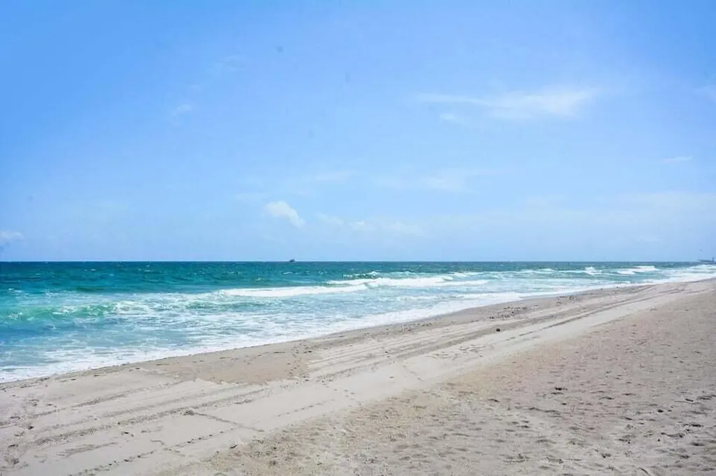 3221 S Ocean Boulevard Highland Beach FL 33487