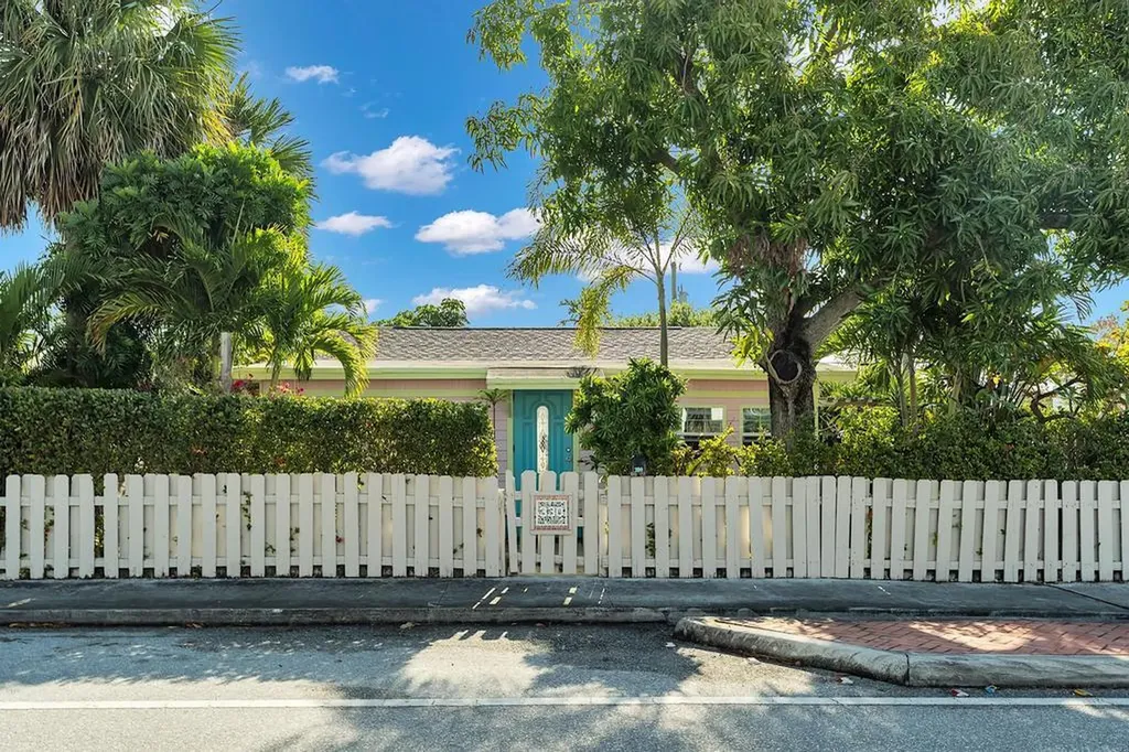 330 S M Street Lake Worth Beach FL 33460