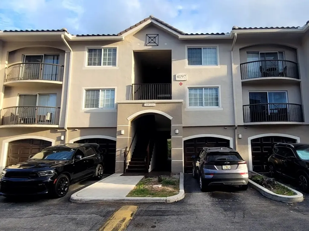 4197 N Haverhill Road West Palm Beach FL 33417