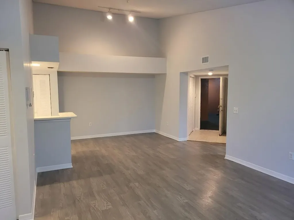 4197 N Haverhill Road West Palm Beach FL 33417