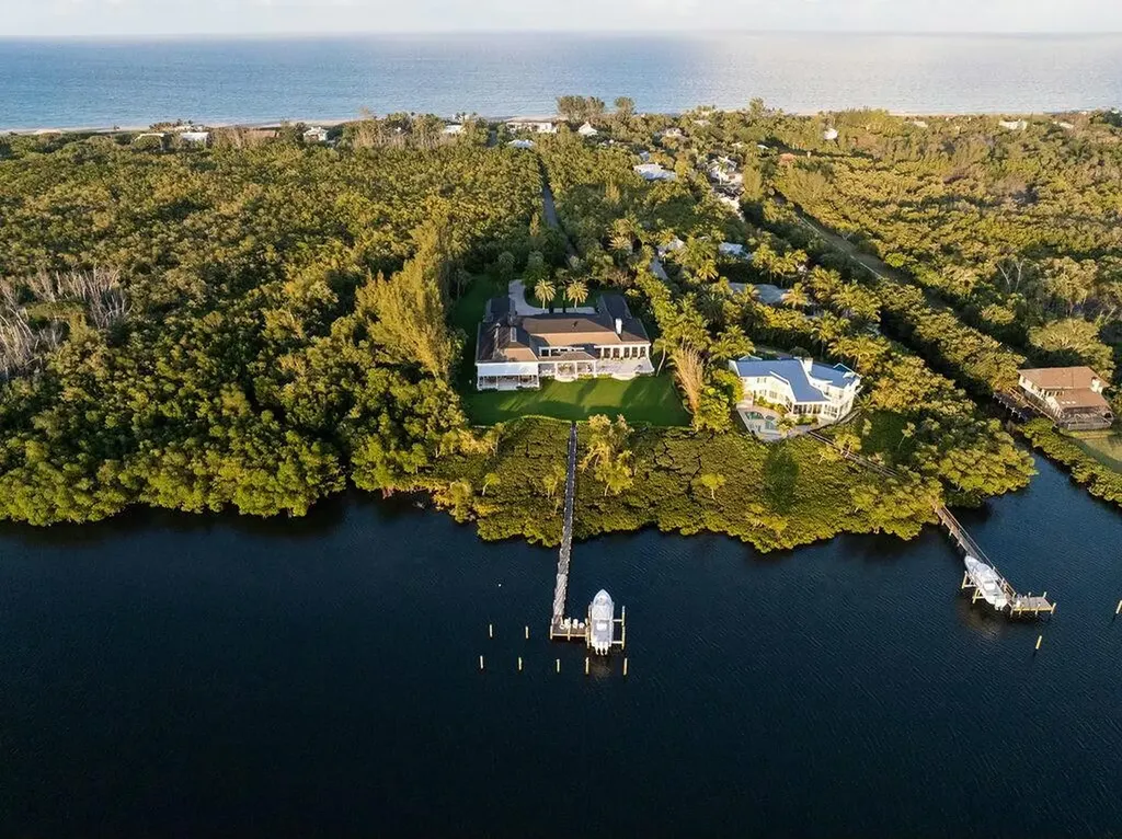 100 Harbor Way Jupiter Island FL 33455