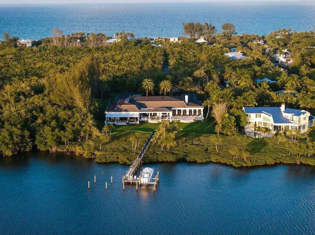 100 Harbor Way Jupiter Island FL 33455