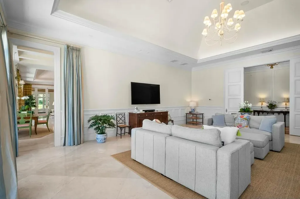 100 Harbor Way Jupiter Island FL 33455