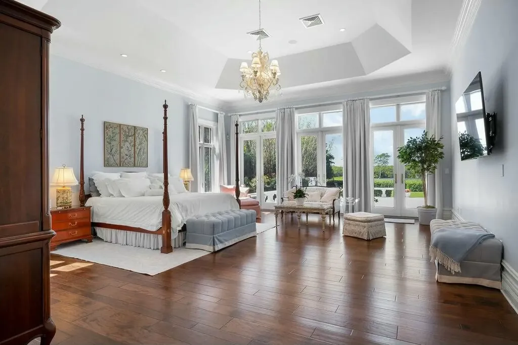 100 Harbor Way Jupiter Island FL 33455