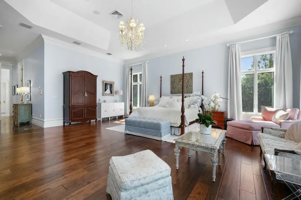 100 Harbor Way Jupiter Island FL 33455