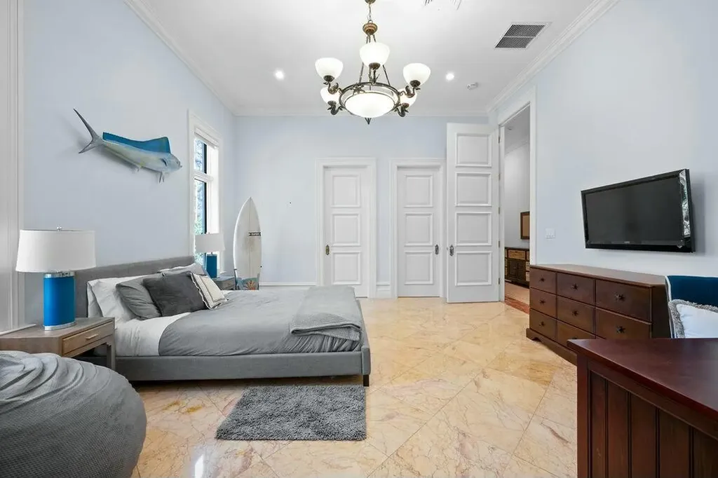 100 Harbor Way Jupiter Island FL 33455